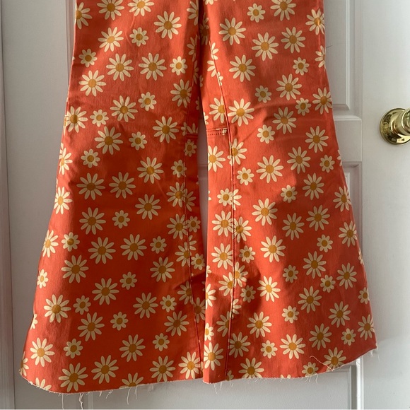 FREE PEOPLE Bell-bottom flare jeans flower print bright orange US Size 28 - Picture 4 of 4
